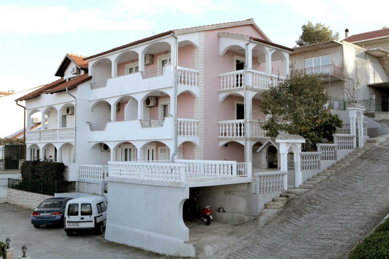 Apartments Maja - Sea View تروغير المظهر الخارجي الصورة